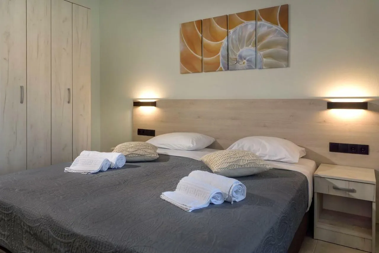 펜션 Νautilus Luxury Apartments 이에리소스